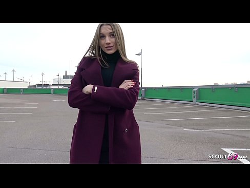 ❤️ O SCOUT ALEMÁN É UN SOÑO QUE TOCA STEELE, UN APARCAMENTO E SEXY POR DINERO ❤️ Porno ruso a nós gl.epicpornvideos-com.ru ❌