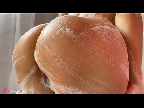 ❤️ Morena masturba o coño cun vibrador ata un orgasmo intenso na ducha ❤️ Porno ruso a nós gl.epicpornvideos-com.ru ❌